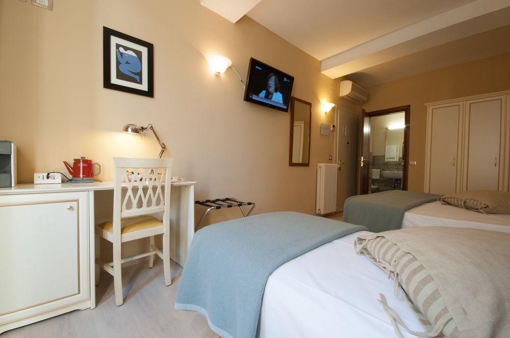 Hotel Astoria Cremona Zewnętrze zdjęcie